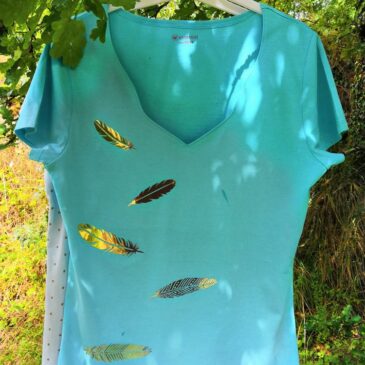 Tee-Shirt à plumes
