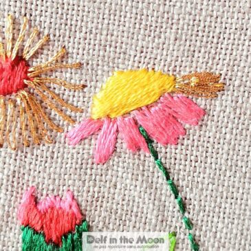 Broderie duo de fleurs