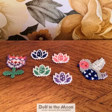 Pin&rsquo;s et broche / fleurs et oiseau